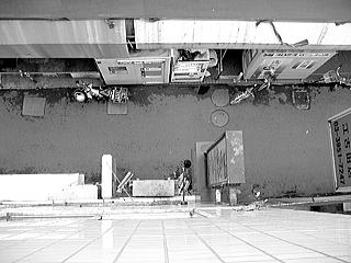 ���s����